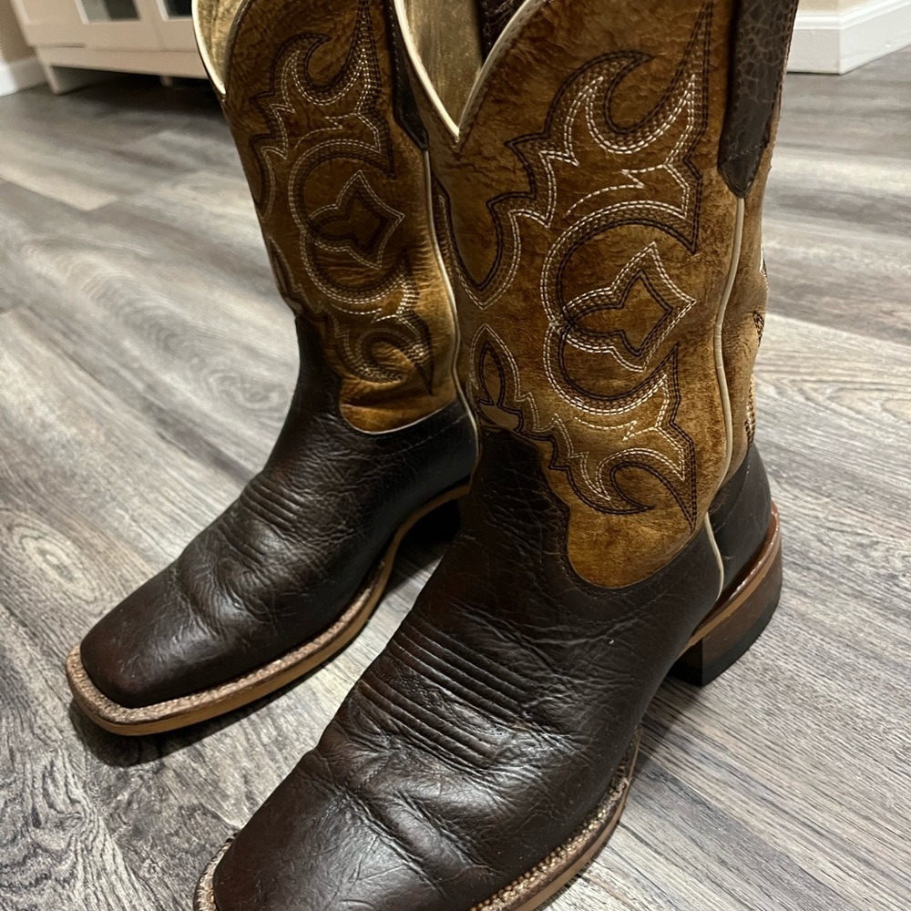 ARIAT Relentless Cowboy Western Boots size 8.5